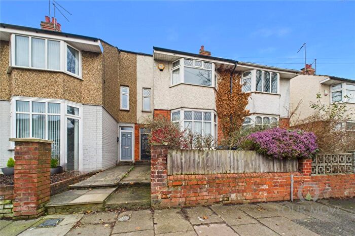 3 Bedroom Terraced House For Sale In Harborough Road, Kingsthorpe, Northampton, NN2