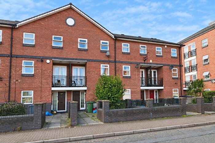 5 Bedroom Property For Sale In Schooner Way, Cardiff, CF10
