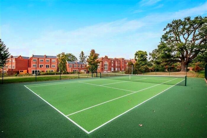 3 Bedroom Semi-Detached House To Rent In Danbury Palace Drive, Danbury, Chelmsford, CM3