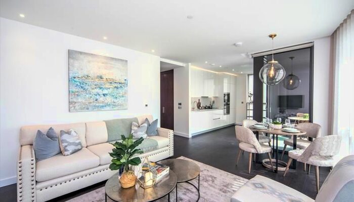 2 Bedroom Flat To Rent In Charles Clowes Walk, London, SW11
