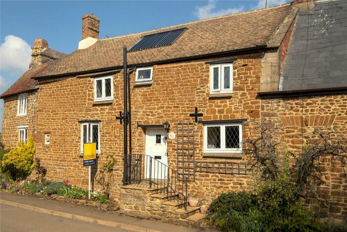 3 Bedroom House For Sale In High Street, Shutford, Banbury, Oxfordshire, OX15