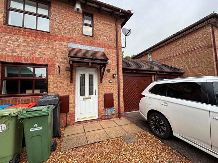 3 Bedroom House To Rent In Brearley Avenue, MK6