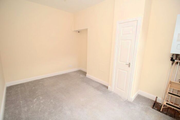 3 Bedroom Terraced House For Sale In Gorton Lane, Manchester, Greater Manchester, M18