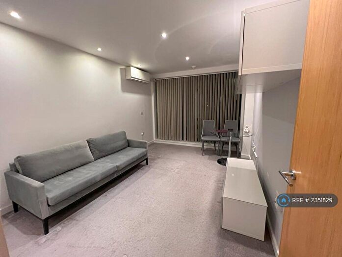 1 Bedroom Flat To Rent In The Sphere, London, E16