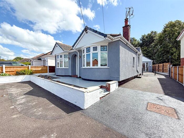 2 Bedroom Detached Bungalow For Sale In Park Lane, Stoke-On-Trent, ST8