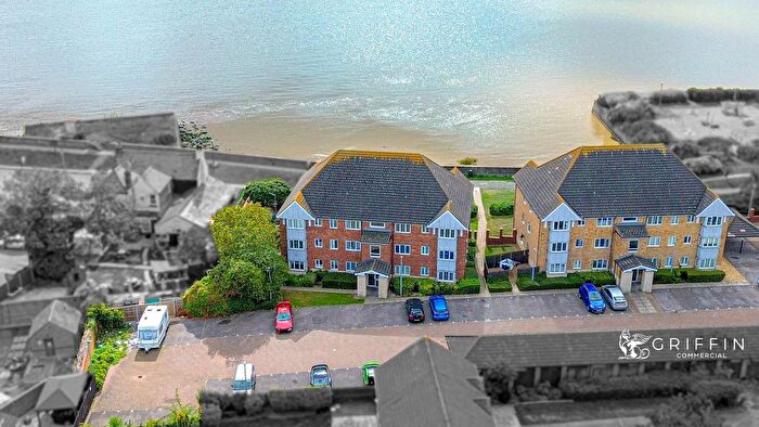 2 Bedroom Flat For Sale In St. Leonards Close, Grays, RM17