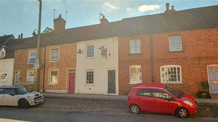 2 Bedroom Terraced House To Rent In North Street, Thame, Oxfordshire, OX9