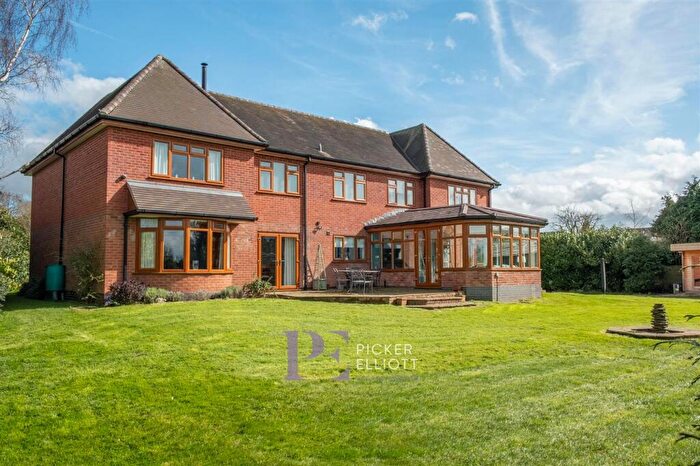 5 Bedroom Detached House For Sale In Applebee Road, Burbage, LE10
