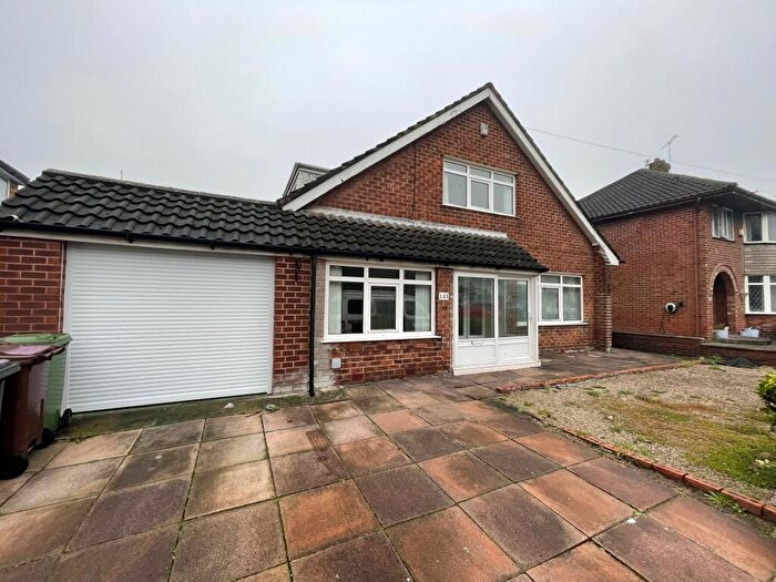 3 Bedroom Bungalow To Rent In Deyes Lane, Maghull, L31