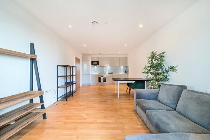 1 Bedroom Apartment To Rent In Station Road London, SE13