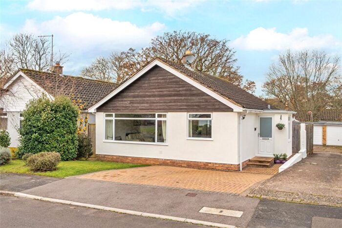 2 Bedroom Bungalow For Sale In Perry Way, Headley, Hampshire, GU35