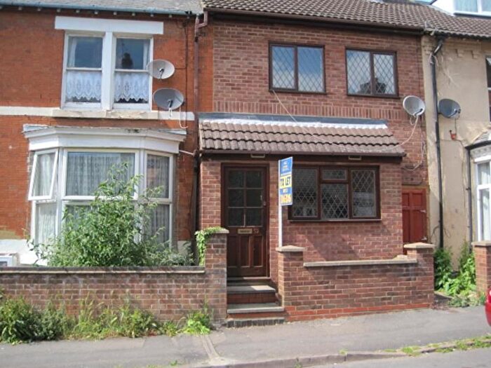 2 Bedroom Terraced House To Rent In Queen Street, Rushden, NN10