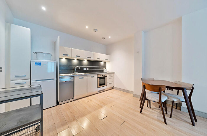 2 Bedroom Apartment For Sale In Watson Street, Manchester, Greater Manchester, M3