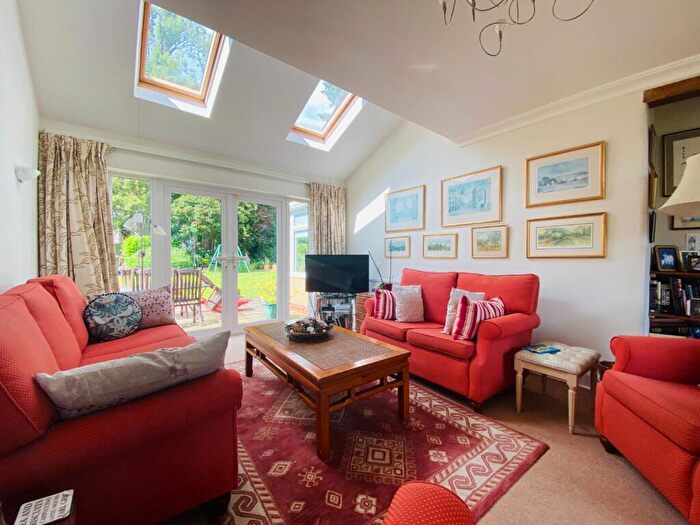 4 Bedroom Detached House For Sale In Glenville, Spinney Hill, Northampton, NN3