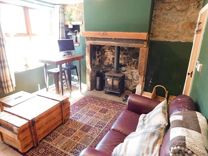 2 Bedroom Terraced House To Rent In Front Street, Cockfield, DL13