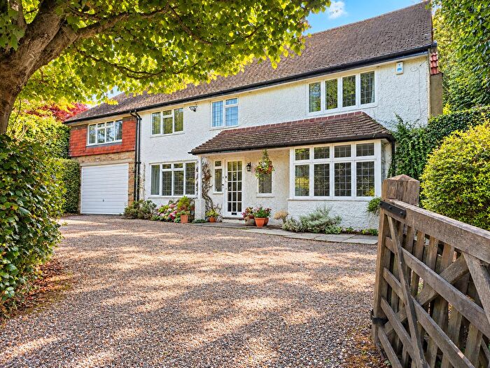 6 Bedroom Detached House For Sale In Weald Way, Caterham, CR3