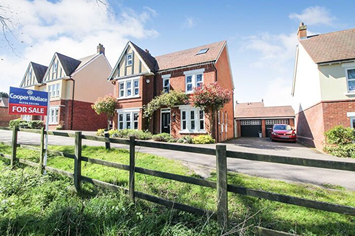 5 Bedroom Detached House For Sale In Hebbes Close, Kempston, MK42