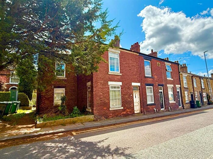 2 Bedroom End Of Terrace House For Sale In Hurdsfield Road, Macclesfield, SK10