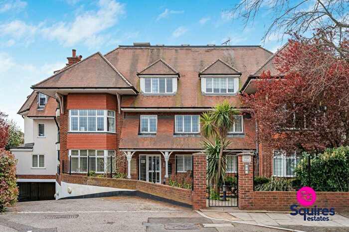 3 Bedroom Flat For Sale In Raleigh Close, Cadogan Court, NW4