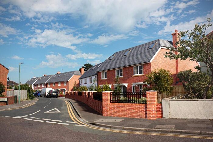 3 Bedroom End Of Terrace House To Rent In Boscombe Grove Road, Bournemouth, BH1