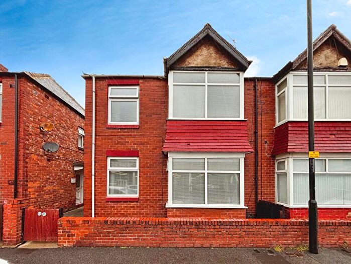 2 Bedroom Flat For Sale In Elton Street East, Wallsend, NE28