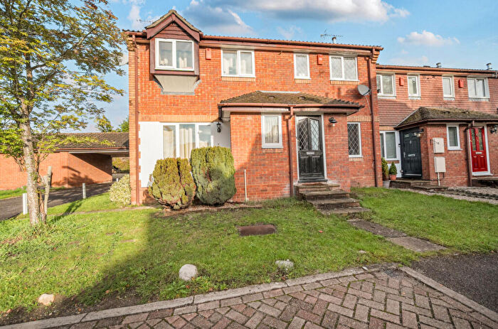 2 Bedroom Terraced House For Sale In Ayling Court, Farnham, Surrey, GU9