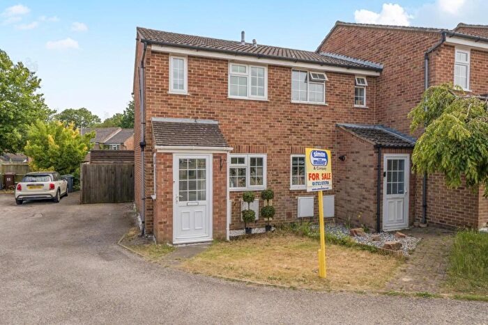 1 Bedroom End Of Terrace House For Sale In Millbrook, Leybourne, West Malling, ME19