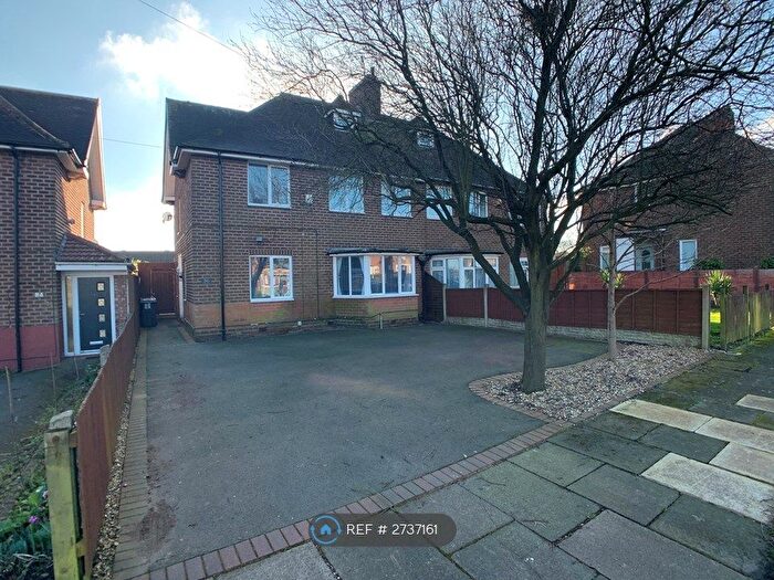 4 Bedroom Semi-Detached House To Rent In Quinton Road West, Birmingham, B32