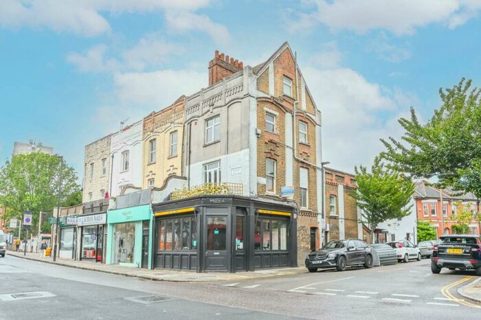 2 Bedroom Flat To Rent In Crouch Hill, Stroud Green, London, N4