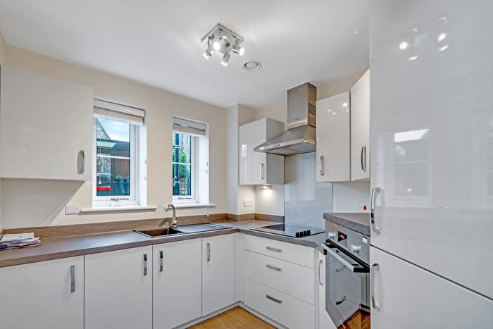 2 Bedroom Flat To Rent In Stakes Road, Purbrook, Waterlooville, PO7