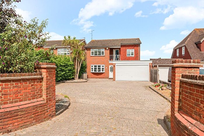 5 Bedroom Detached House For Sale In Hollywood Lane, Wainscott, Rochester, Kent., ME3