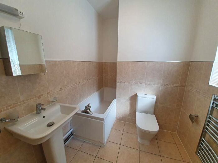 2 Bedroom Apartment To Rent In Icknield Street, Jewellery Quarter, Birmingham, West Midlands, B18