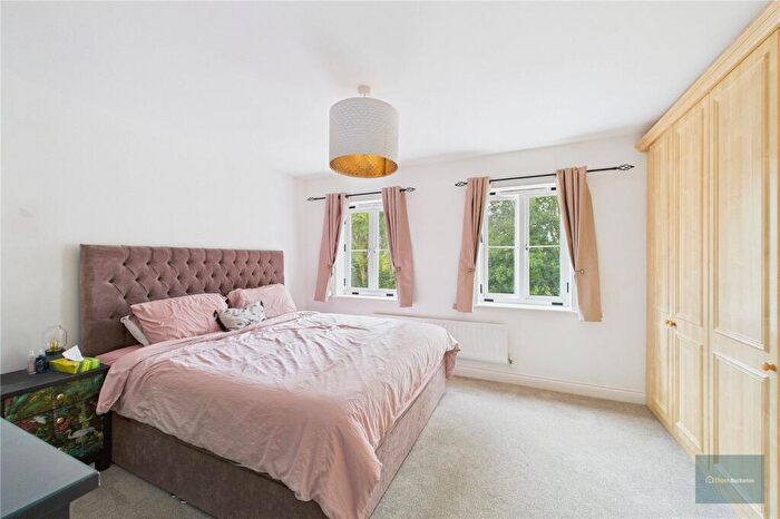 3 Bedroom Semi-Detached House To Rent In Gras Lawn, Exeter, EX2