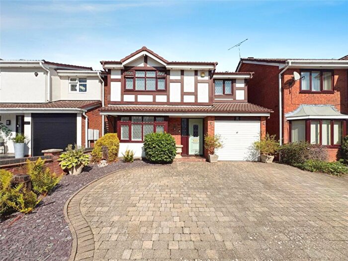 4 Bedroom Detached House For Sale In Tintern Way, Bedworth, Warwickshire, CV12