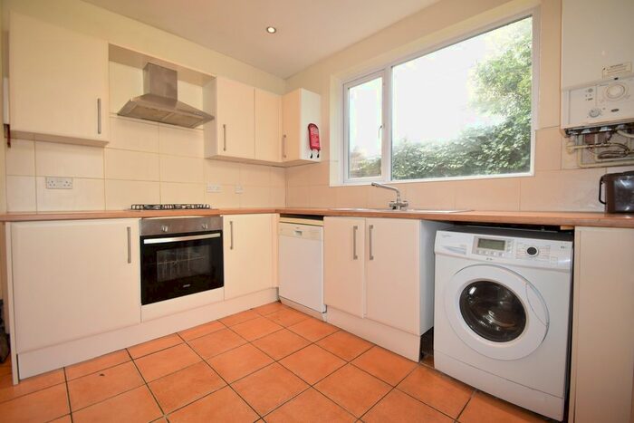 5 Bedroom Terraced House To Rent In Monthermer Road, Cathays, CF24
