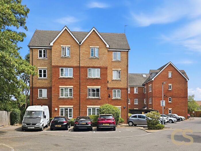 2 Bedroom Flat For Sale In Akers Court, High Street, Waltham Cross, Hertfordshire, EN8