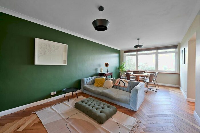 2 Bedroom Flat To Rent In Kersfield Road, Putney, London, SW15