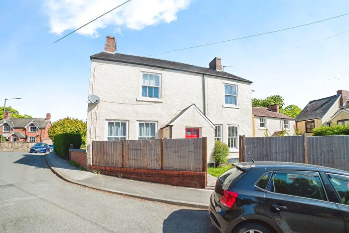 2 Bedroom Semi-Detached House For Sale In Market Place, Riddings, Alfreton, DE55