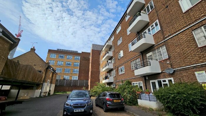 2 Bedroom Flat To Rent In Bevenden Street, London, Hoxton, N1
