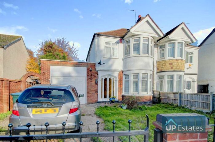 3 Bedroom Semi-Detached House To Rent In Henley Road, Coventry, CV2