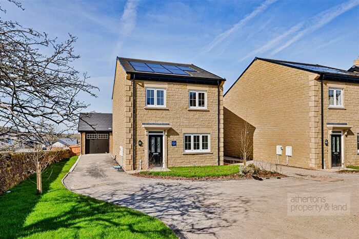 4 Bedroom Detached House For Sale In Meadow View Close, Worsthorne, Burnley, BB10