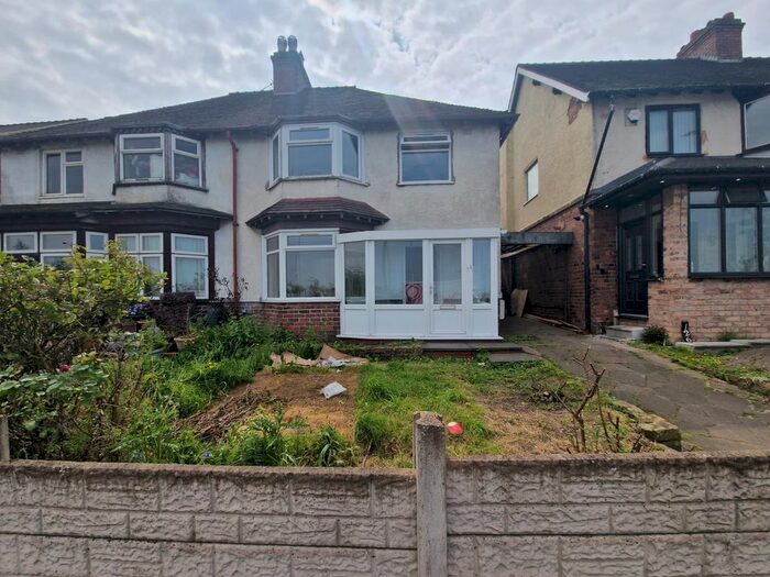 3 Bedroom Semi-Detached House To Rent In Birmingham Road, Dudley, DY1