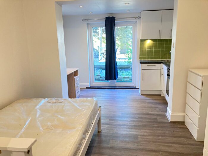 Studio To Rent In Very Near Matheson Road Area, West Kensington, W14