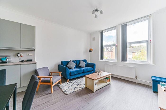 1 Bedroom Flat To Rent In Birdhurst Road, South Croydon, CR2