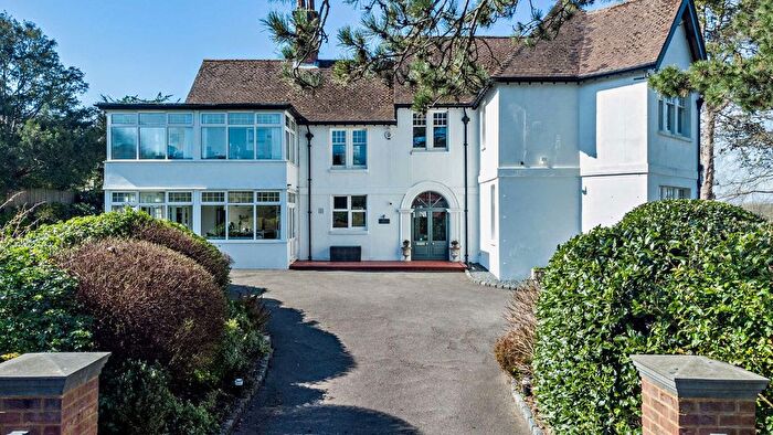 5 Bedroom Detached House For Sale In Cliff Way, Compton Down, Hampshire, SO21