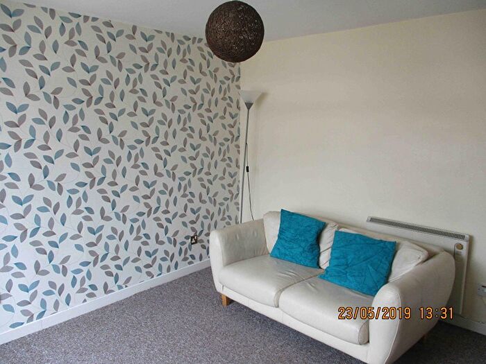 1 Bedroom Flat To Rent In Thistle Place, Top Floor Right, Aberdeen, AB10