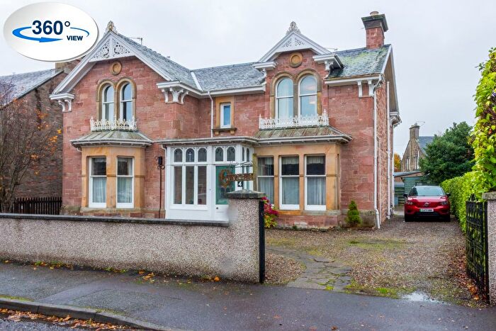 2 Bedroom Flat To Rent In Broadstone Park, Inverness, IV2