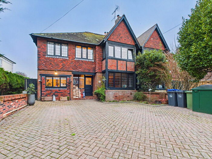 4 Bedroom Semi Detached House For Sale In Downview Road, Worthing, BN11