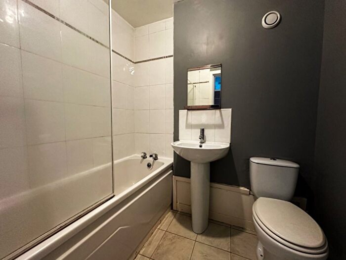 1 Bedroom Flat To Rent In Holmlea Road, Cathcart, Glasgow, G44