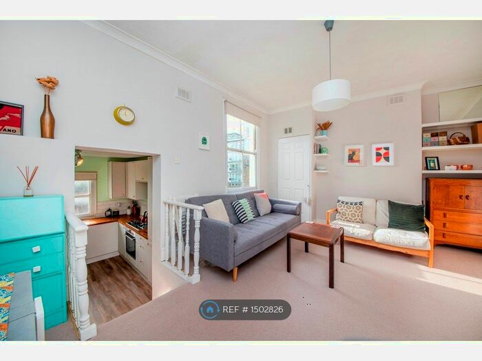 1 Bedroom Flat To Rent In East Hill, London, SW18